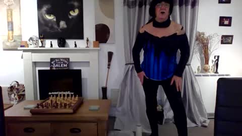 trinity1011 online show from November 2025 06:56:02 AM