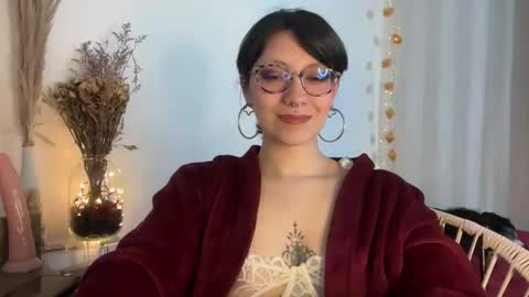 Snapshot of trinitysecrets chatting on November 2025 05:29:02 PM trinitysecrets online show from November 2025 05:29:02 PM