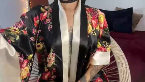 Snapshot of trinitysecrets chatting on February 2026 07:43:01 PM trinitysecrets online show from February 2026 07:43:01 PM