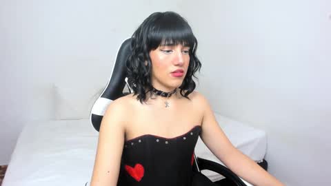 Triny online show from January 2025 12:30:02 PM