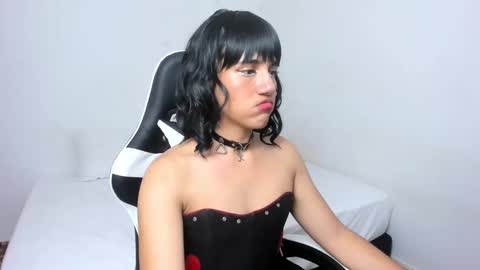 Triny online show from January 2025 02:24:02 PM