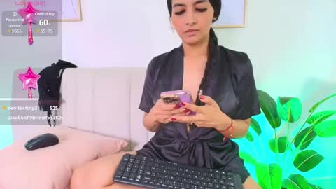 Trissha online show from January 2025 04:45:01 PM