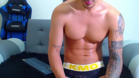 Snapshot of tristan_bm chatting on January 2025 01:10:01 AM tristan bm online show from January 2025 01:10:01 AM