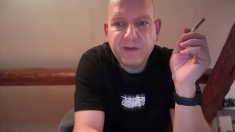 Snapshot of tritonspace chatting on September 2025 03:57:01 PM Triton online show from September 2025 03:57:01 PM