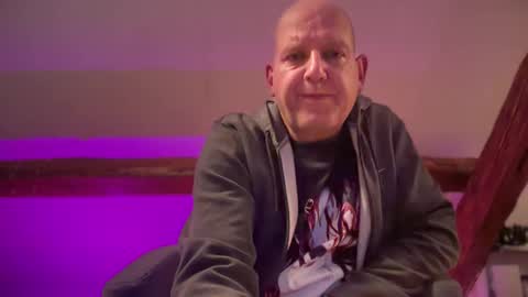 Snapshot of tritonspace chatting on September 2025 04:14:01 AM Triton online show from September 2025 04:14:01 AM