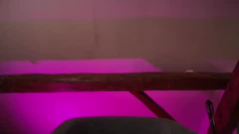 Snapshot of tritonspace chatting on September 2025 01:30:01 AM Triton online show from September 2025 01:30:01 AM