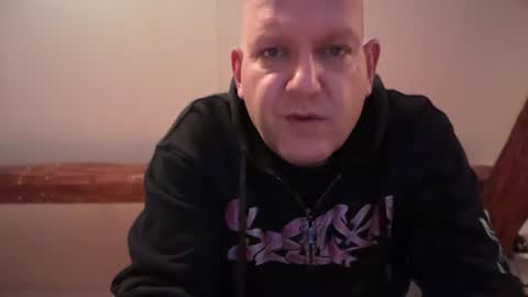 Snapshot of tritonspace chatting on September 2025 10:03:02 PM Triton online show from September 2025 10:03:02 PM