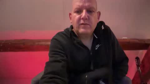 Snapshot of tritonspace chatting on October 2025 10:45:01 PM Triton online show from October 2025 10:45:01 PM