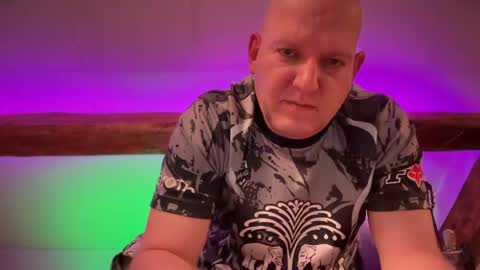 Triton online show from April 2026 07:58:01 PM