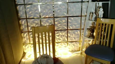 trixie_foxslut online show from April 2026 12:11:02 PM