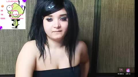 trixiedoescamcam online show from February 2025 10:33:01 PM