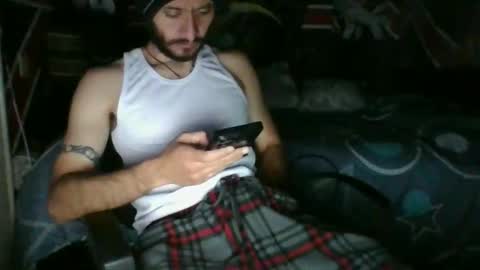 Snapshot of trizquelmen chatting on June 2026 04:46:02 AM Andrew online show from June 2026 04:46:02 AM
