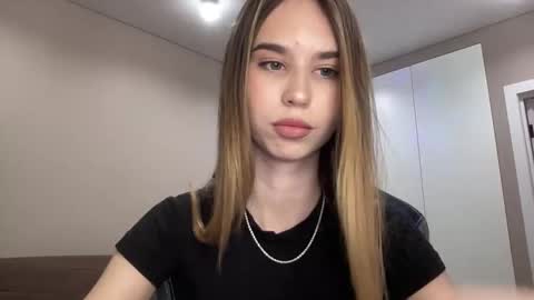 tryme_muse online show from November 2025 04:17:02 PM