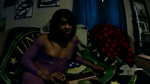 ts_britt online show from December 2025 07:10:01 PM