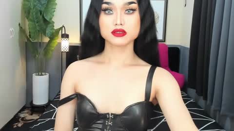 Saskia online show from January 2025 01:42:01 PM