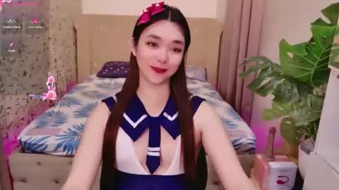 ts_yoshi_ online show from November 2025 07:04:02 PM