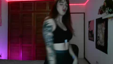 Snapshot of tslucifer chatting on December 2025 01:44:01 AM Luisa Fernndez online show from December 2025 01:44:01 AM
