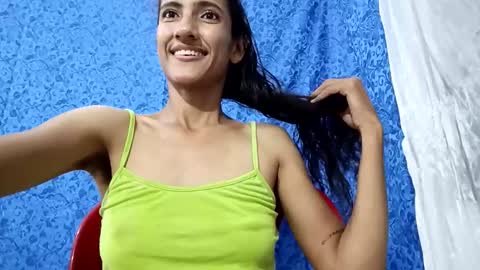 Snapshot of tsmilingg chatting on May 2026 12:19:02 AM Dulce online show from May 2026 12:19:02 AM