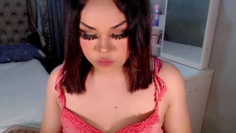 Snapshot of tsscarlett_xx chatting on May 2026 05:34:01 AM jayvie online show from May 2026 05:34:01 AM