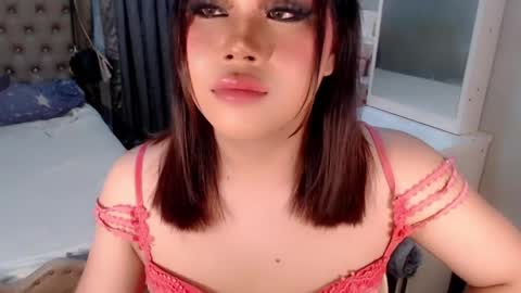 Snapshot of tsscarlett_xx chatting on May 2026 02:20:02 AM jayvie online show from May 2026 02:20:02 AM