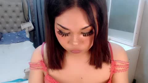 Snapshot of tsscarlett_xx chatting on June 2026 05:20:02 AM jayvie online show from June 2026 05:20:02 AM