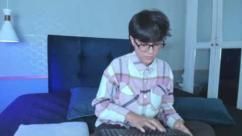 Maru online show from September 2025 07:59:01 PM