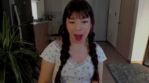 Tsuky online show from January 2025 02:25:01 AM