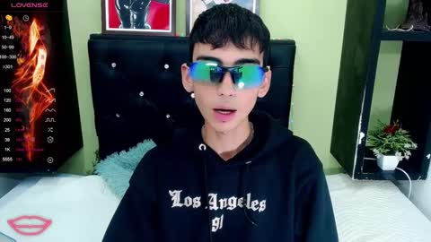 ttimy online show from February 2025 08:20:02 PM