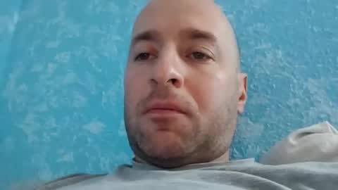 Renat2323 online show from March 2026 07:59:01 AM