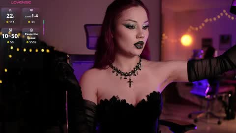 Snapshot of tv_miss chatting on May 2026 02:42:01 AM Miss Veth online show from May 2026 02:42:01 AM