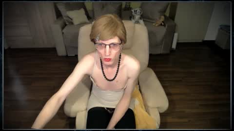 Clementine online show from December 2025 09:16:01 AM