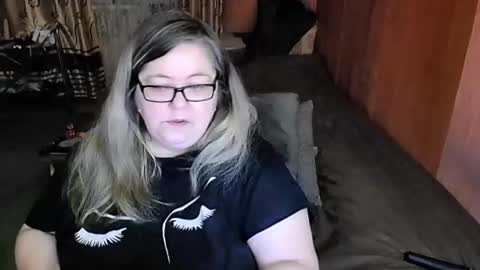 Lana online show from February 2025 08:33:02 PM