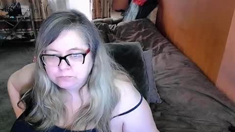 Lana online show from March 2025 05:24:02 AM