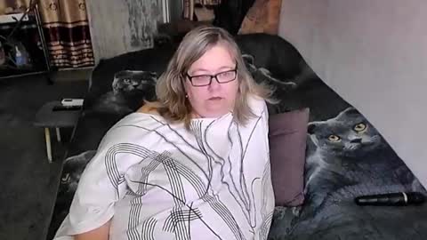 Lana online show from October 2025 11:04:02 PM