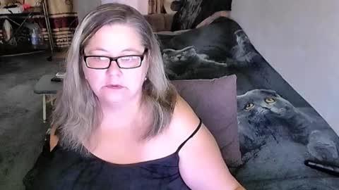 Lana online show from January 2026 02:17:01 AM