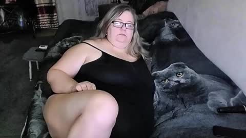 Lana online show from February 2026 12:39:02 AM