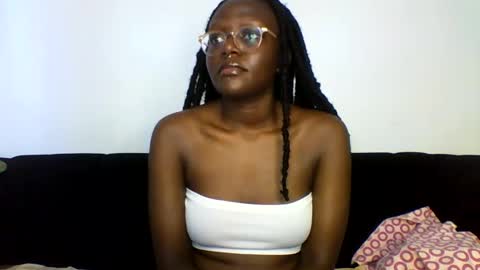 Snapshot of twerking_cheek_1 chatting on January 2025 11:54:01 AM Alma online show from January 2025 11:54:01 AM