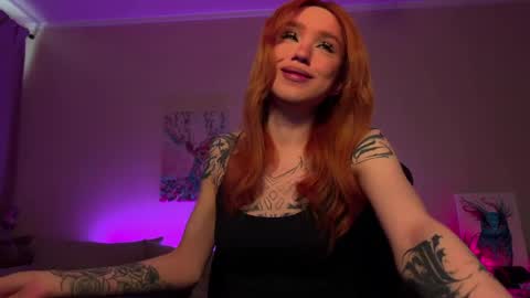 Snapshot of twiinkie_pie chatting on June 2026 04:12:01 PM Maria 3 online show from June 2026 04:12:01 PM