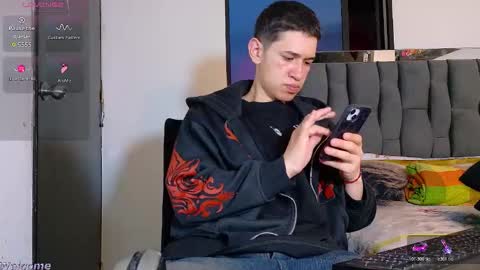 Snapshot of twink_daren chatting on February 2026 06:39:01 PM Mr Daren online show from February 2026 06:39:01 PM