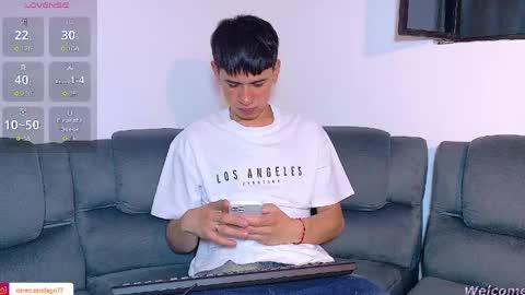 Snapshot of twink_daren chatting on April 2026 06:49:02 PM Mr Daren online show from April 2026 06:49:02 PM