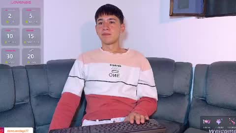 Snapshot of twink_daren chatting on April 2026 07:01:01 PM Mr Daren online show from April 2026 07:01:01 PM