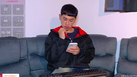 Snapshot of twink_daren chatting on May 2026 06:13:01 PM Mr Daren online show from May 2026 06:13:01 PM