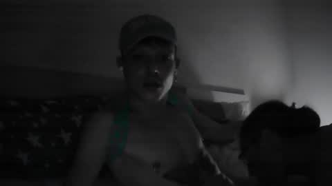 Snapshot of twinkanddaddy18 chatting on October 2025 03:21:02 PM twinkanddaddy18 online show from October 2025 03:21:02 PM