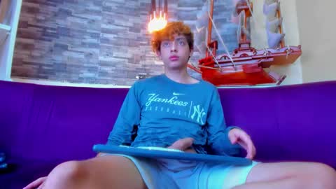 Snapshot of twinkk_guyy chatting on November 2025 08:52:02 PM twinkk_guyy online show from November 2025 08:52:02 PM