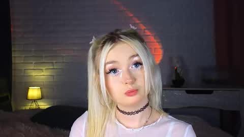 Snapshot of twinklefluff chatting on September 2025 02:10:01 PM twinklefluff online show from September 2025 02:10:01 PM