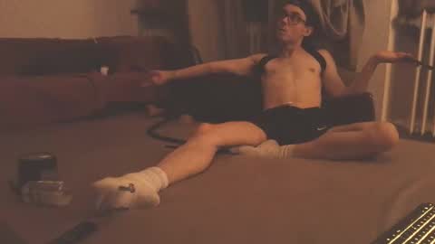 Twink online show from December 2025 02:49:01 AM