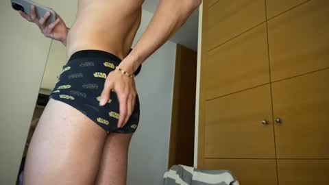 Snapshot of twinksweetlovehot chatting on December 2024 07:45:01 PM twinksweetlovehot online show from December 2024 07:45:01 PM