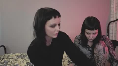 Snapshot of twins_terror chatting on July 2026 04:32:02 PM Sin and Skin online show from July 2026 04:32:02 PM