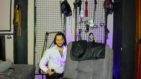 Clio  Tadeo online show from February 2025 12:32:01 PM