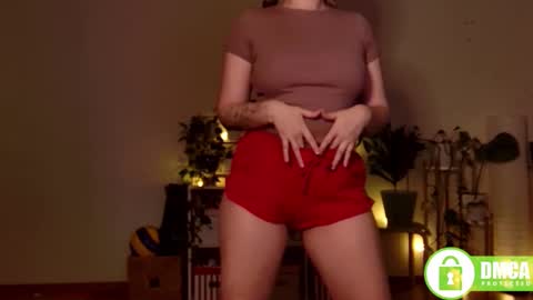 Snapshot of twix_girl chatting on January 2025 11:10:02 AM Stranger online show from January 2025 11:10:02 AM